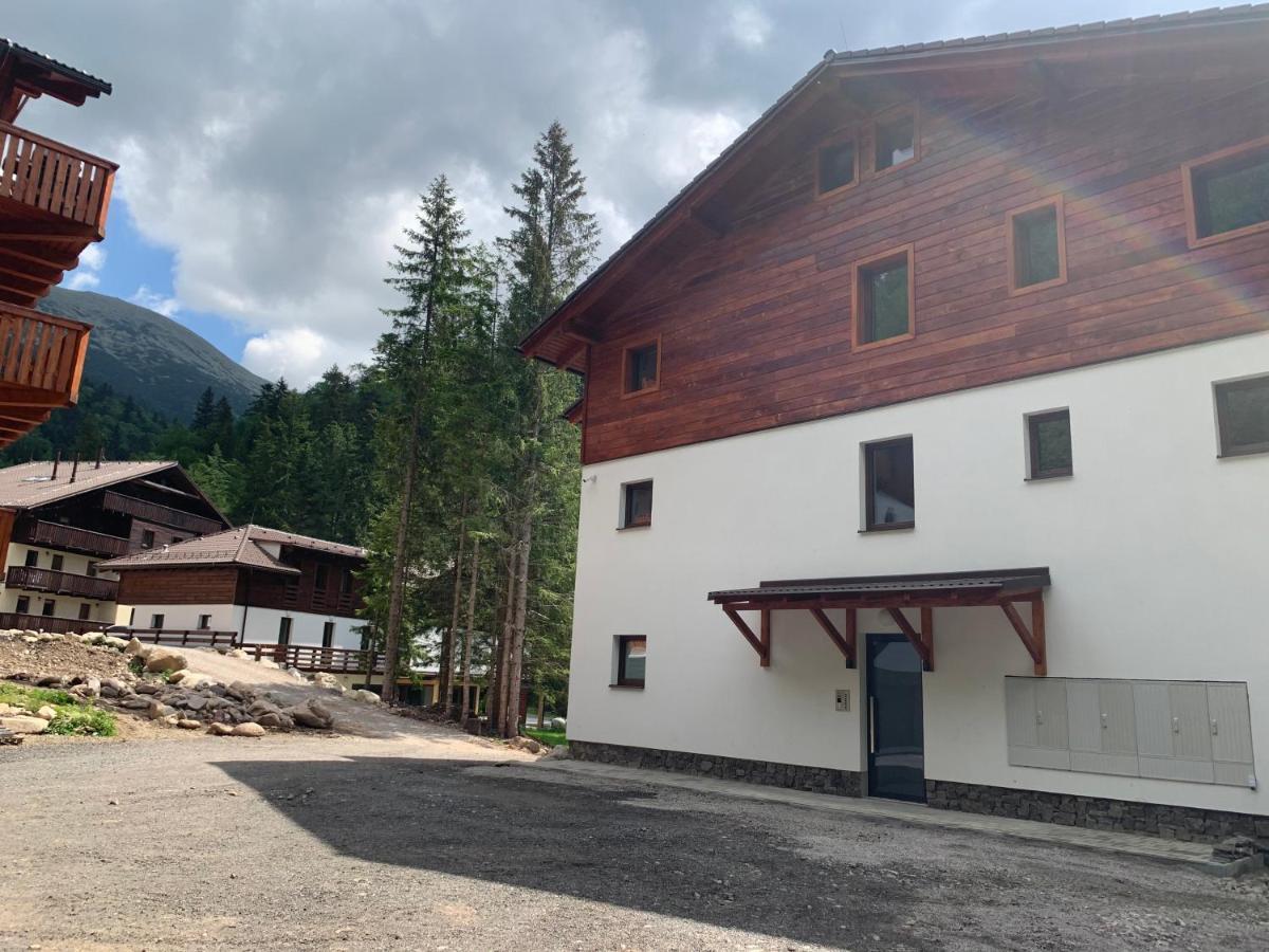 Apartmán Jeleň Chopok Juh-Trangoška Tale Exterior foto